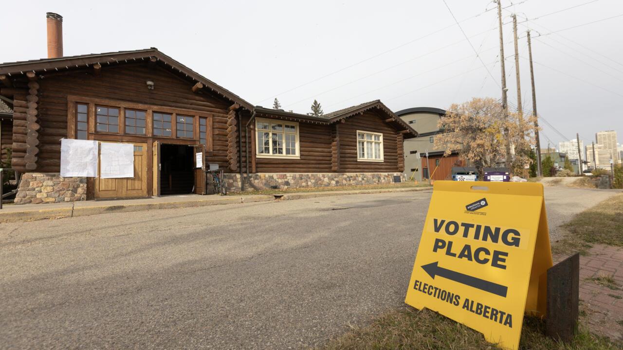Canada : les séparatistes défaits en Alberta, Carney salue le choix de "l'unité"